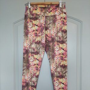 Dona Jo Abstract Print Legging